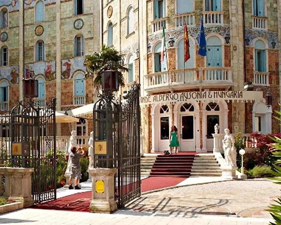 Hotel Ausonia Hungaria Wellness&Lifestyle Lido di Venezia 5*,  Italien