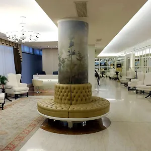 Отель Roxy Plaza